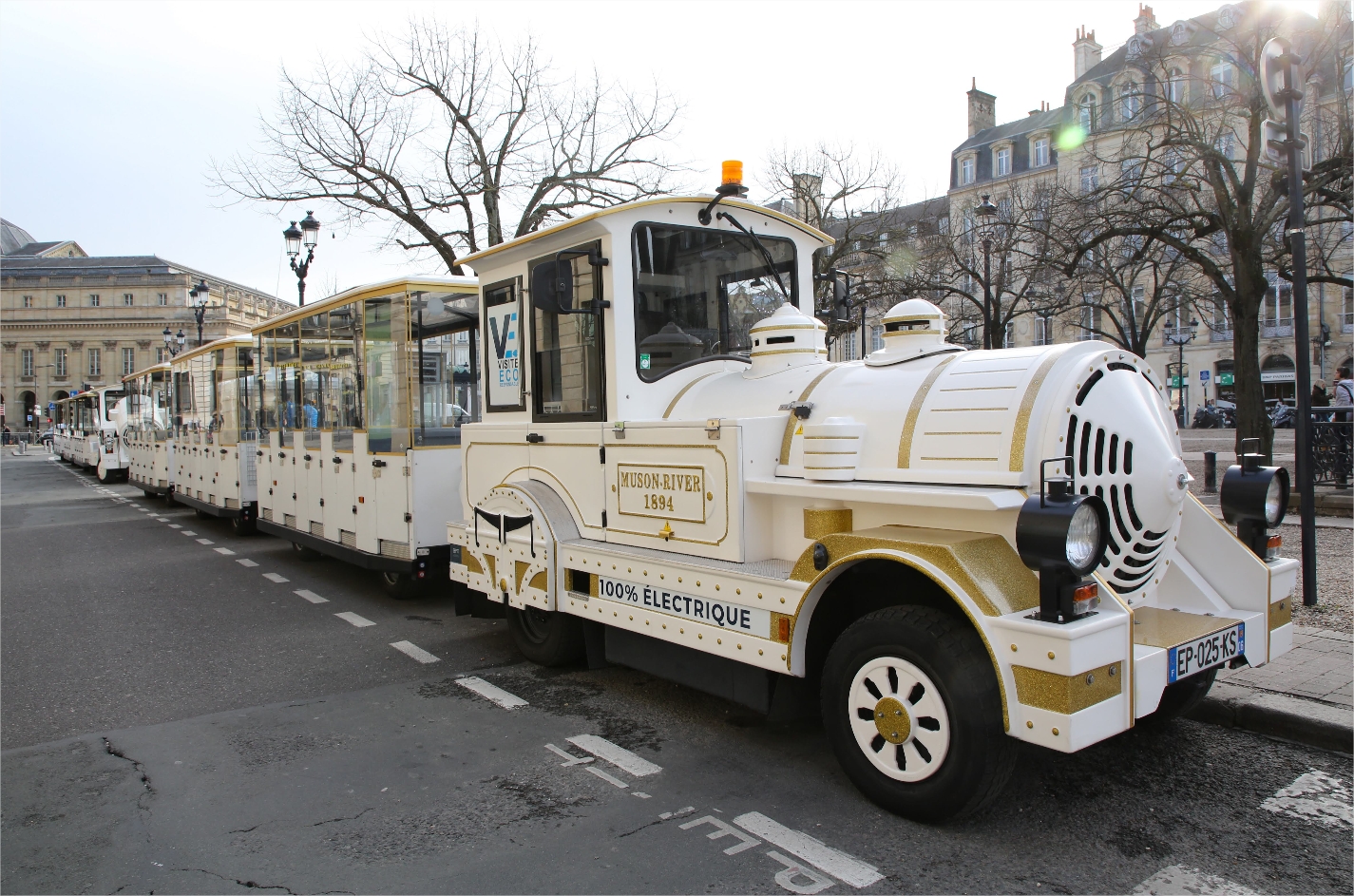 Petit-train avec les enfants