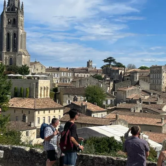 Vert Bordeaux st em journée