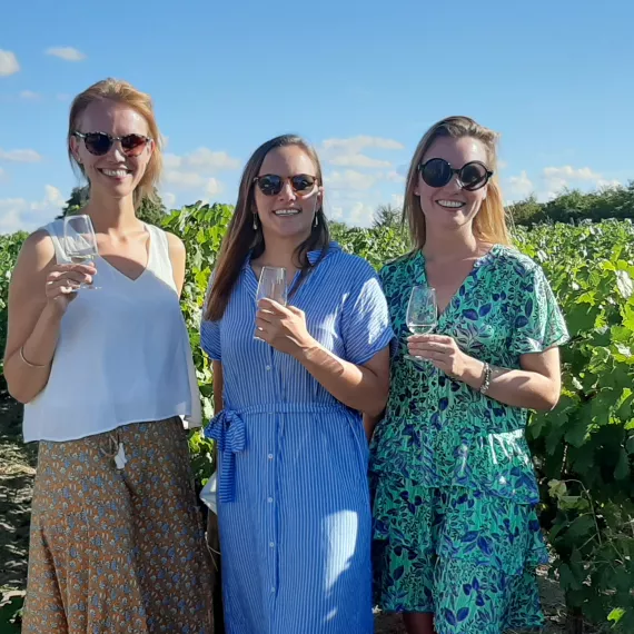 wine cab femmes