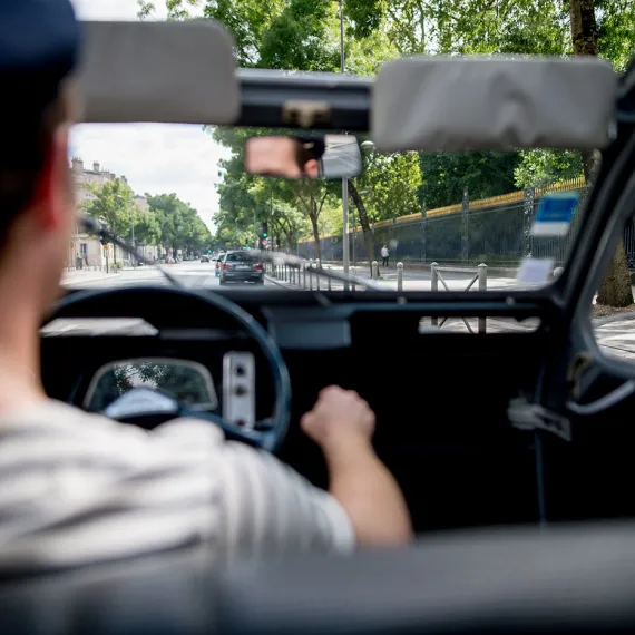 Virée dans Bordeaux Eternel en 2CV (1H30)