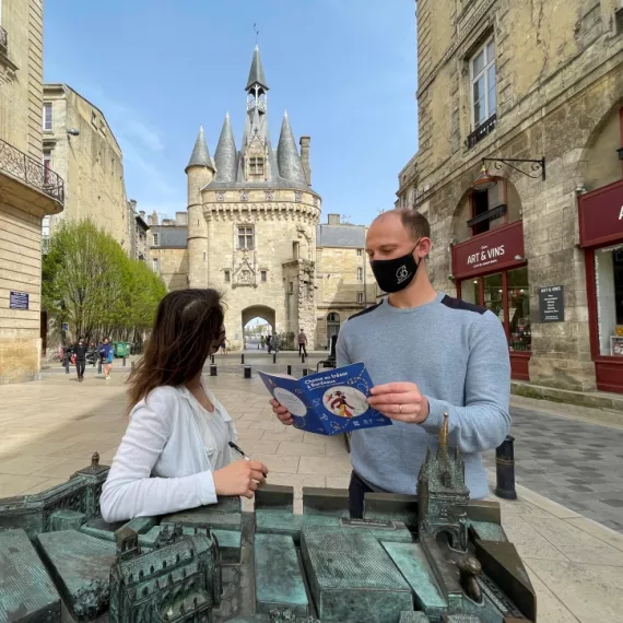 Chasse au trésor-place du Palais