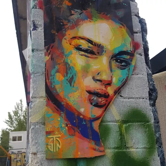 street art canelés