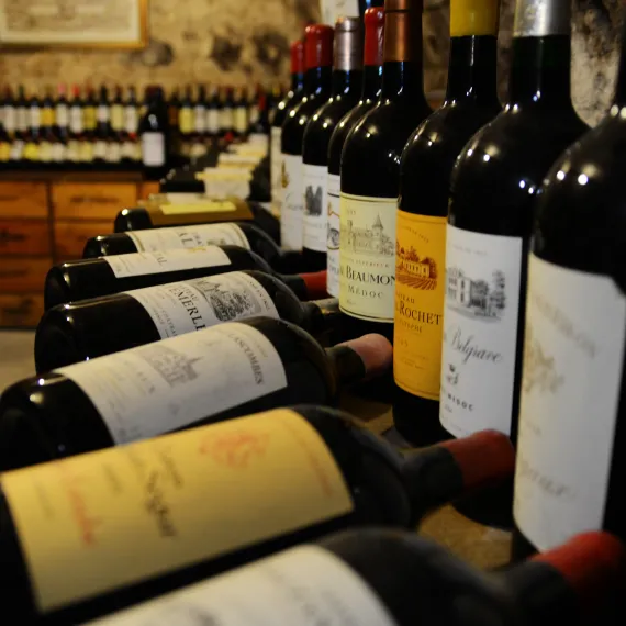 Collection bouteilles et boutique musée du vin et du négoce 