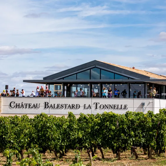 Vue extérieur du Château Balestard La Tonnelle