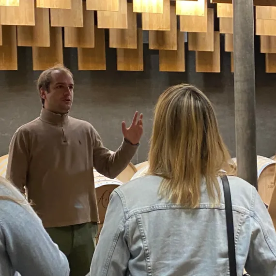 Visite dégustation dans le chai
