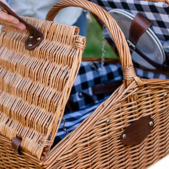 Panier osier Pique-Nique Château de Malle