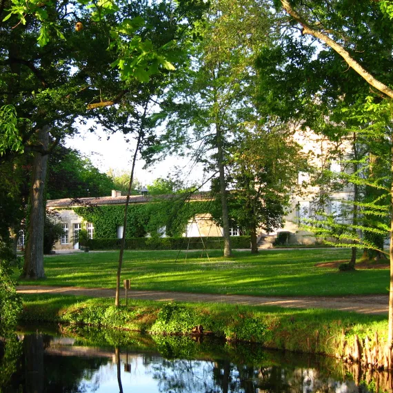 Parc arboré au Château de Siaurac