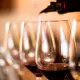 Service du vin pour la dégustation