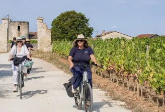 Excursion vélo à Saint-Emilion A La Française